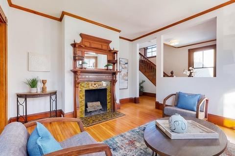 54 Pemberton St, Cambridge, MA 02140 photo 5