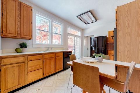 54 Pemberton St, Cambridge, MA 02140 photo 9