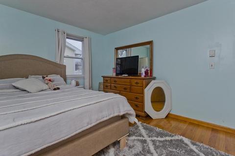 96 Arnold St, Chicopee, MA 01013 photo 18