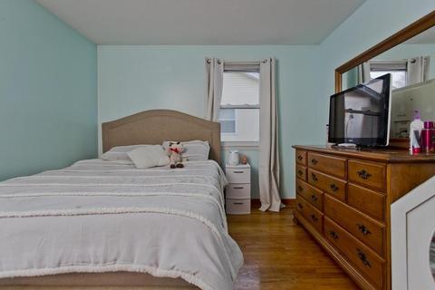 96 Arnold St, Chicopee, MA 01013 photo 17