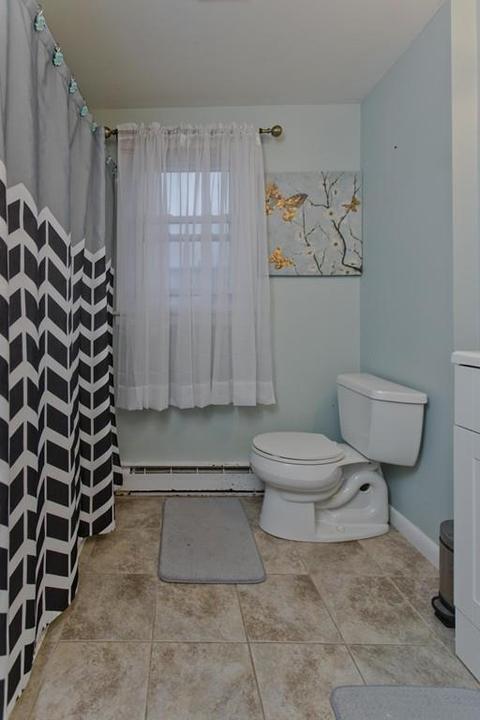 96 Arnold St, Chicopee, MA 01013 photo 13
