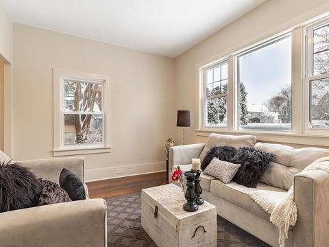 4 Barton Pl, Salem, MA 01970 photo 4