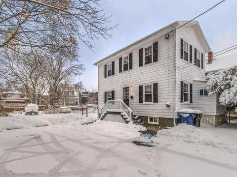 4 Barton Pl, Salem, MA 01970 photo 2