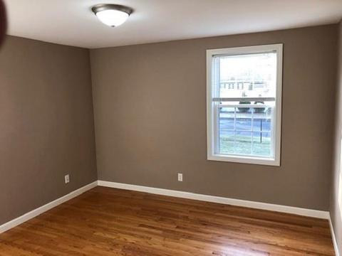 17 Frank St, Springfield, MA 01119 photo 9