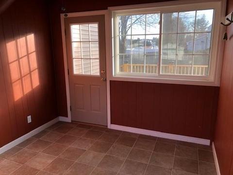 17 Frank St, Springfield, MA 01119 photo 3