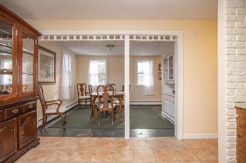 4 Barbara Rd, Walpole, MA 02081 photo 9