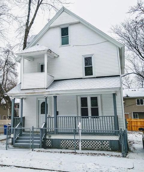 97 Marion St, Springfield, MA 01109 photo 2
