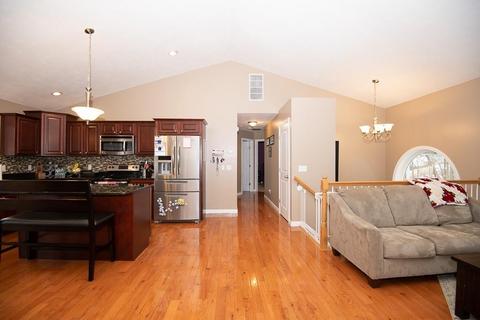 5 Broome Ave, Worcester, MA 01604 photo 9
