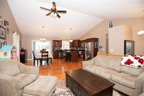 5 Broome Ave, Worcester, MA 01604 photo 4
