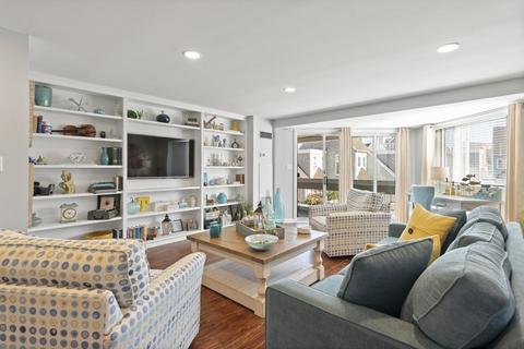 1 Commodore Ct #203, Hull, MA 02045 photo 1