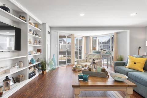 1 Commodore Ct #203, Hull, MA 02045 photo 4