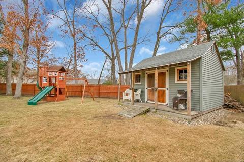 81 Clearbrook Dr, Springfield, MA 01118 photo 37