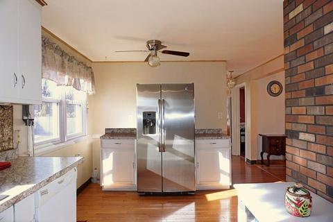 17 Gary Rd, Springfield, MA 01119 photo 4