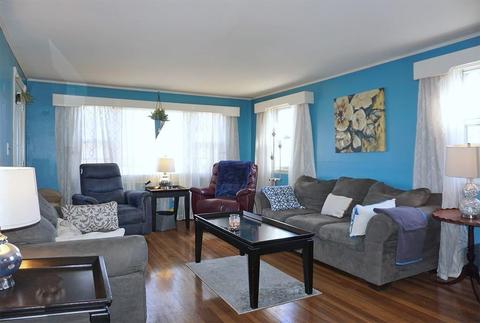 17 Gary Rd, Springfield, MA 01119 photo 9