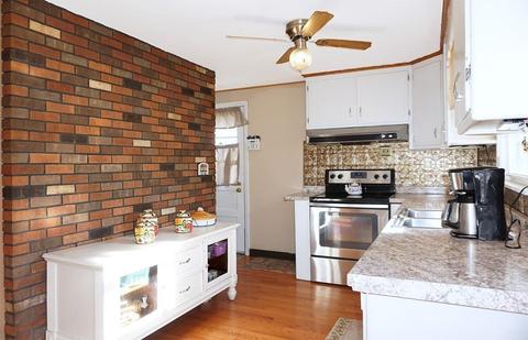 17 Gary Rd, Springfield, MA 01119 photo 5