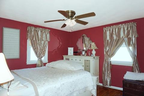 17 Gary Rd, Springfield, MA 01119 photo 13