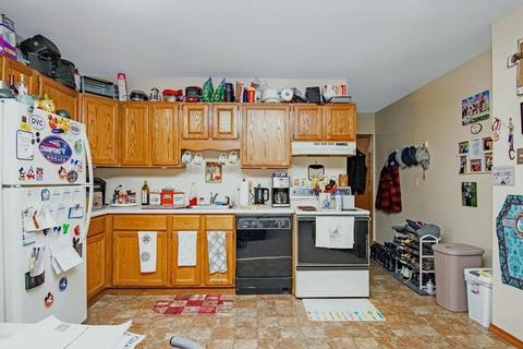 525 Grattan St, Chicopee, MA 01020 photo 24