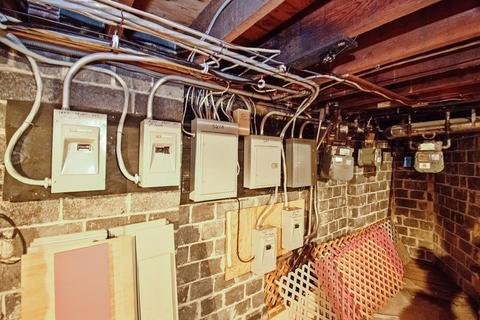 525 Grattan St, Chicopee, MA 01020 photo 41