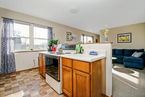 525 Grattan St, Chicopee, MA 01020 photo 16