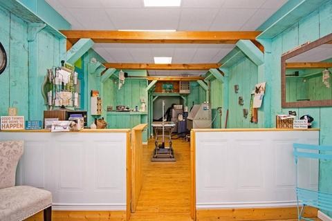 525 Grattan St, Chicopee, MA 01020 photo 28