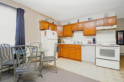 525 Grattan St, Chicopee, MA 01020 photo 8