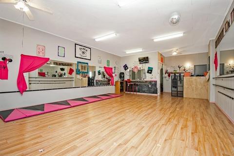 525 Grattan St, Chicopee, MA 01020 photo 32
