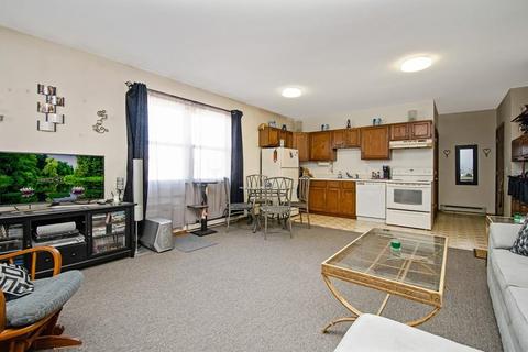 525 Grattan St, Chicopee, MA 01020 photo 7