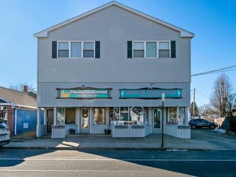525 Grattan St, Chicopee, MA 01020 photo 1