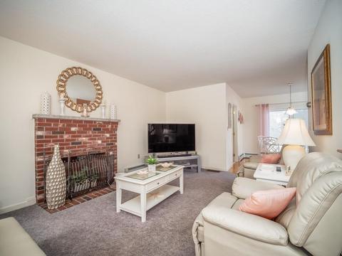 86 Wimbledon Xing, Dracut, MA 01826 photo 7