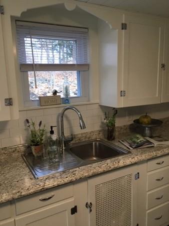 12 Trinity Ave, Worcester, MA 01605 photo 6