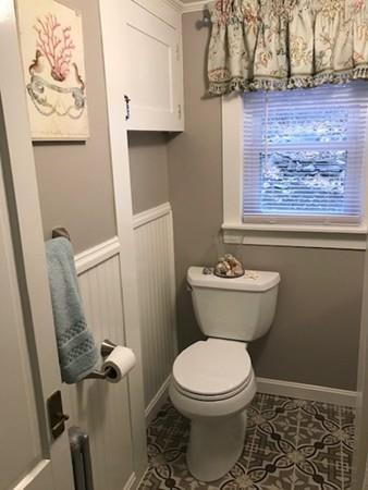 12 Trinity Ave, Worcester, MA 01605 photo 10