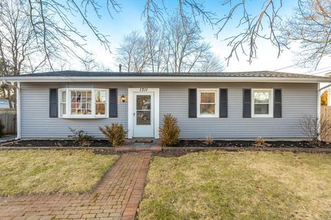 1311 Old Pleasant St, Bridgewater, MA 02324 photo 2