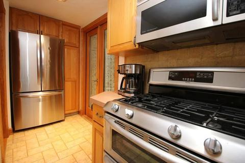 8 Earlene Dr, Saugus, MA 01906 photo 5