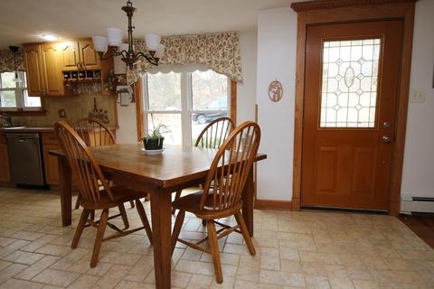 8 Earlene Dr, Saugus, MA 01906 photo 6