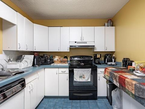 24 Corey St #406, Everett, MA 02149 photo 10
