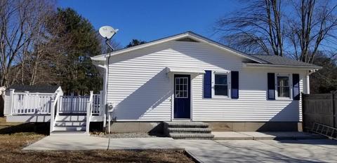76 Penncastle St, Springfield, MA 01129 photo 1