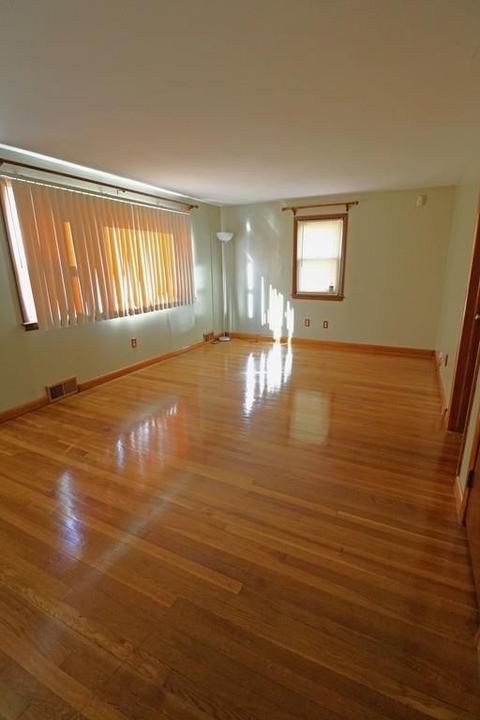15 Juniper Dr, Springfield, MA 01119 photo 6