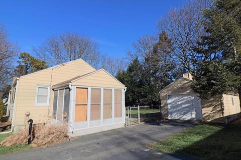 15 Juniper Dr, Springfield, MA 01119 photo 4