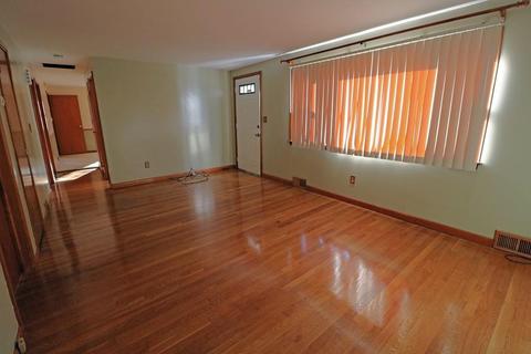 15 Juniper Dr, Springfield, MA 01119 photo 9