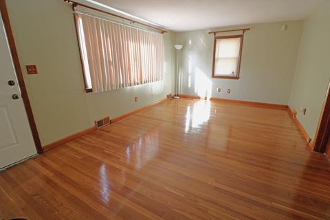 15 Juniper Dr, Springfield, MA 01119 photo 5