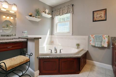 10 Jared Dr, Sutton, MA 01590 photo 22