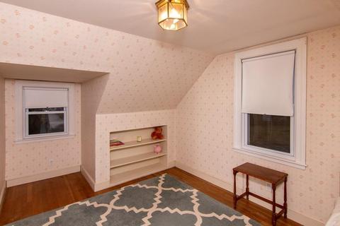 10 Eisenhower Ave, Natick, MA 01760 photo 14