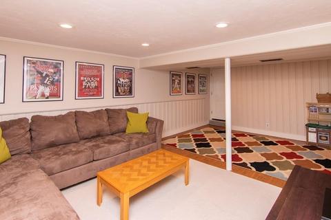 10 Eisenhower Ave, Natick, MA 01760 photo 18