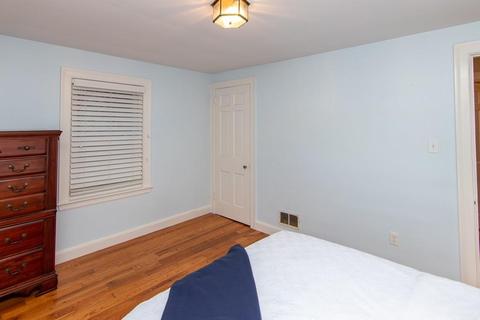10 Eisenhower Ave, Natick, MA 01760 photo 10