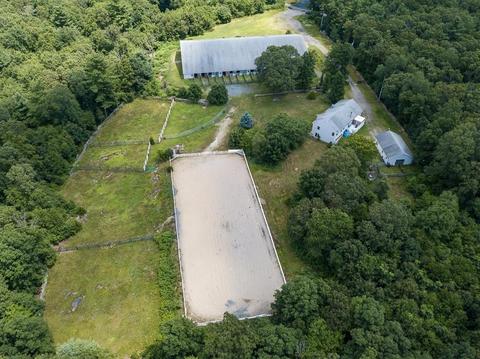 3 Tower Rd, Mendon, MA 01756 photo 2