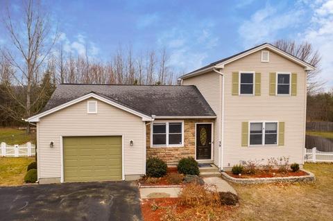 39 Plain St, Easthampton, MA 01027 photo 1