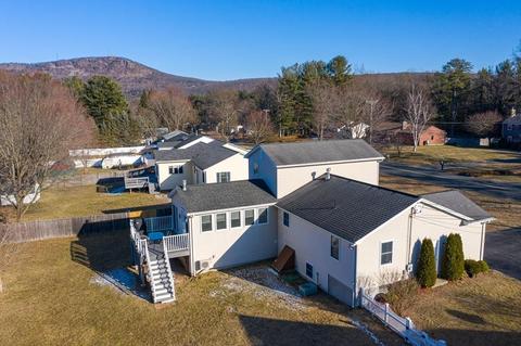 39 Plain St, Easthampton, MA 01027 photo 3