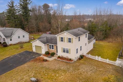 39 Plain St, Easthampton, MA 01027 photo 2