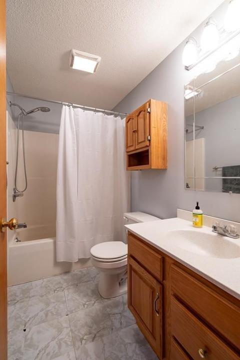 39 Plain St, Easthampton, MA 01027 photo 16