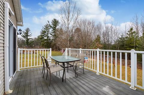 39 Plain St, Easthampton, MA 01027 photo 6